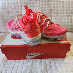 Nike Women Air VaporMax Plus Platinum Tint (8)